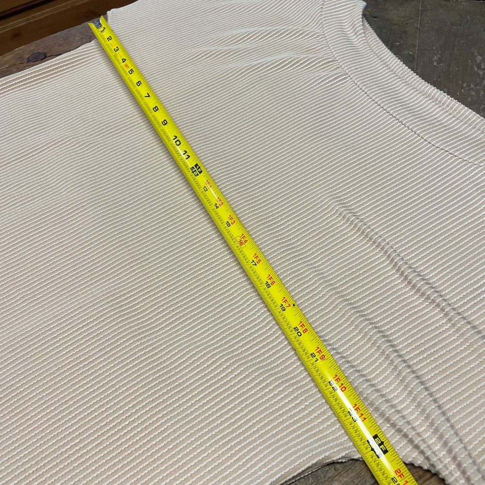 Women's Cream Ribbed Top - Picture 4 of 8